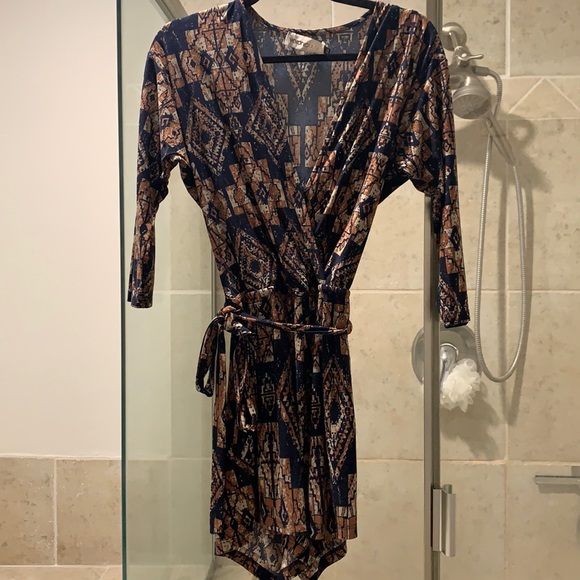 Romper - Picture 1 of 4